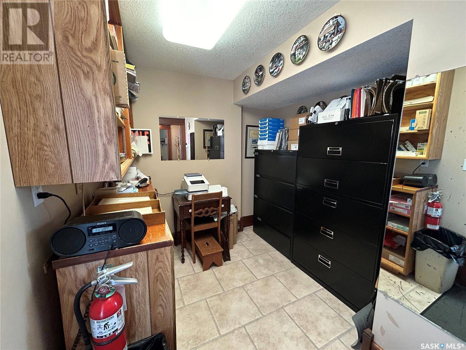 Moose Jaw, SK S6H2B5,84 Athabasca STREET W
