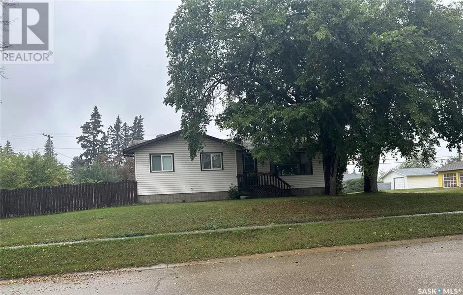 412 2nd AVENUE E, Shellbrook, SK S0J2E0