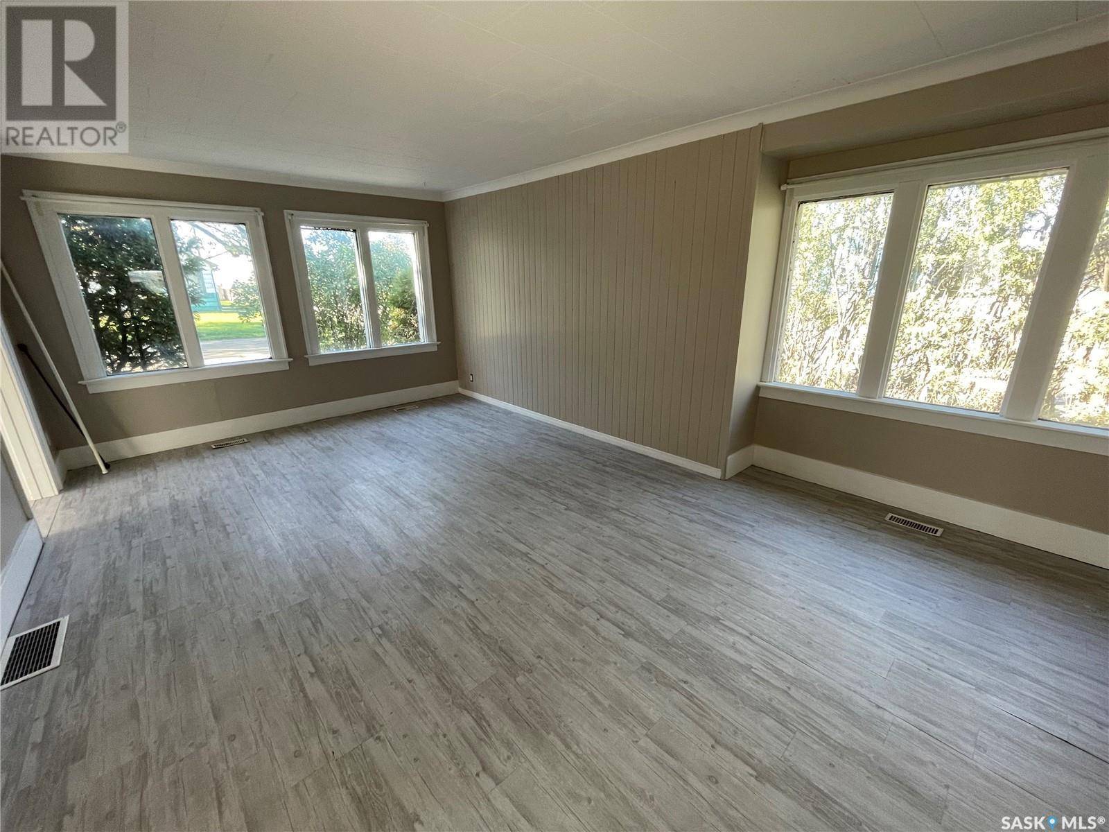 Meadow Lake, SK S9X1H4,102 4th STREET E