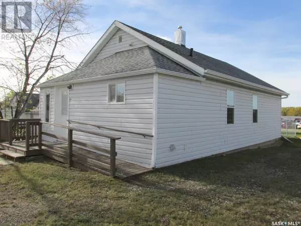 Nipawin, SK S0E1E0,624 1st AVENUE W