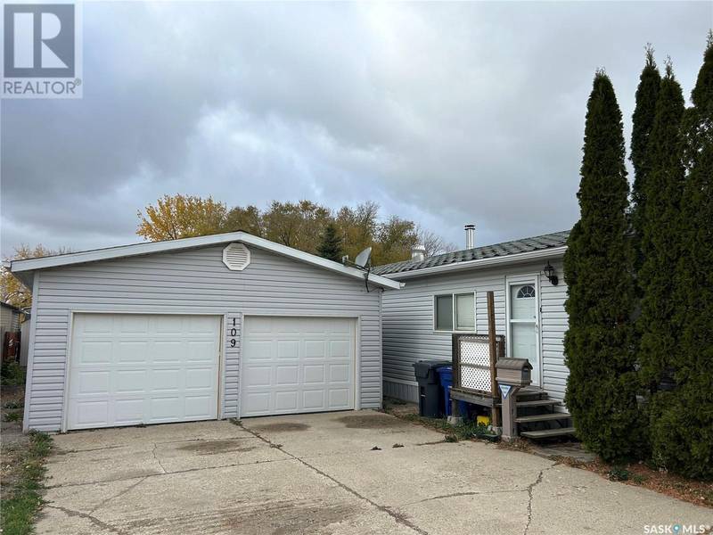 109 Laing CRESCENT, Weyburn, SK S4H2R8