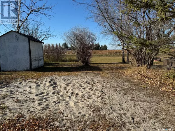 Burgis Beach, SK S0A0L0,107 Poplar AVENUE