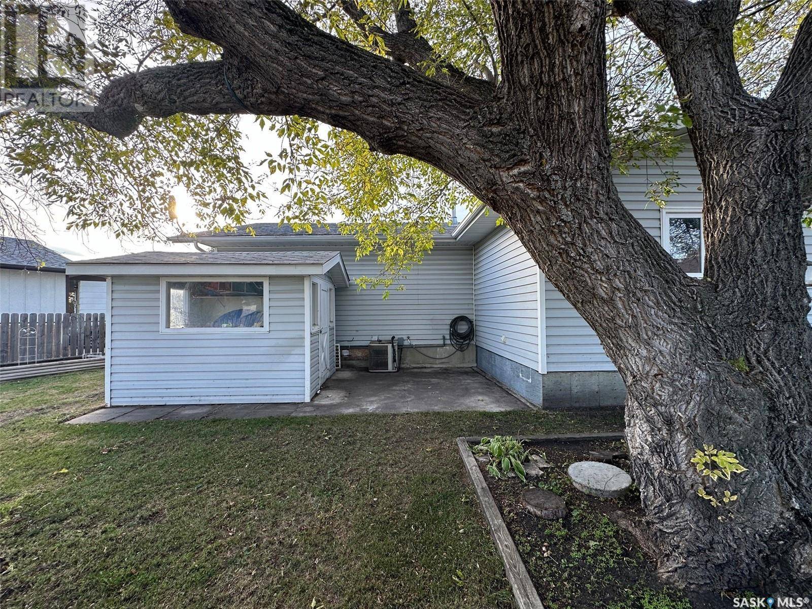 Hudson Bay, SK S0E0Y0,737 Willow PLACE