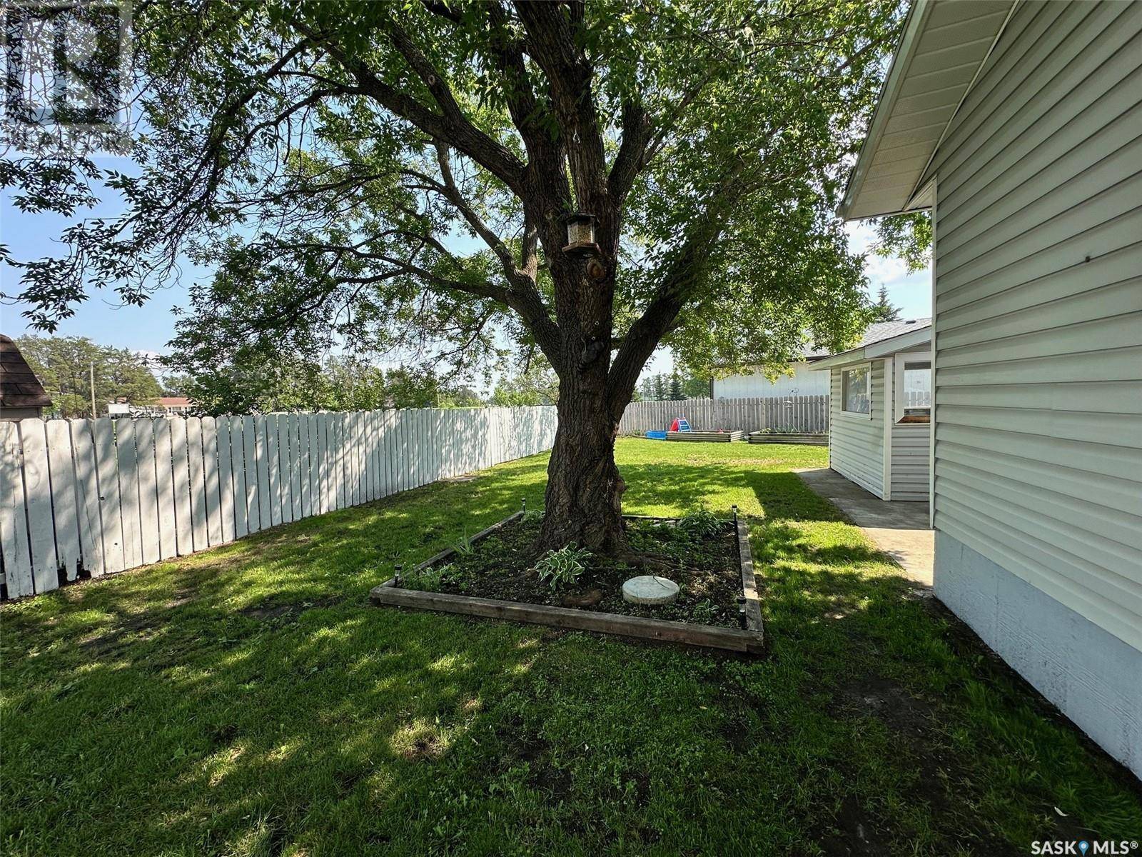 Hudson Bay, SK S0E0Y0,737 Willow PLACE
