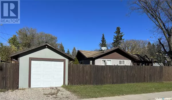 619 1st STREET E, Meadow Lake, SK S9X1G1