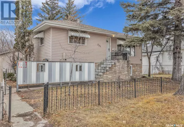 Saskatoon, SK S7M2H8,731 L AVENUE S