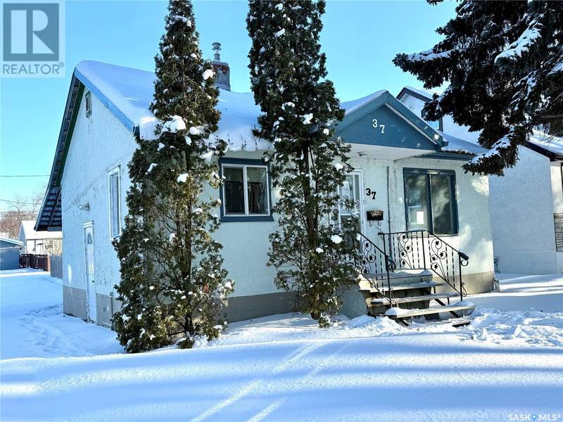 37 Wallace AVENUE, Yorkton, SK S3N2E6