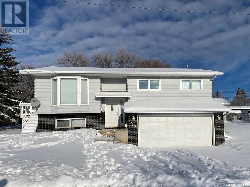 233 Lorne STREET W, Swift Current, SK S9H0J6