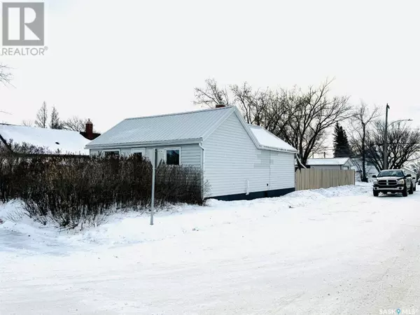 128 3rd AVENUE W, Biggar, SK S0K0M0