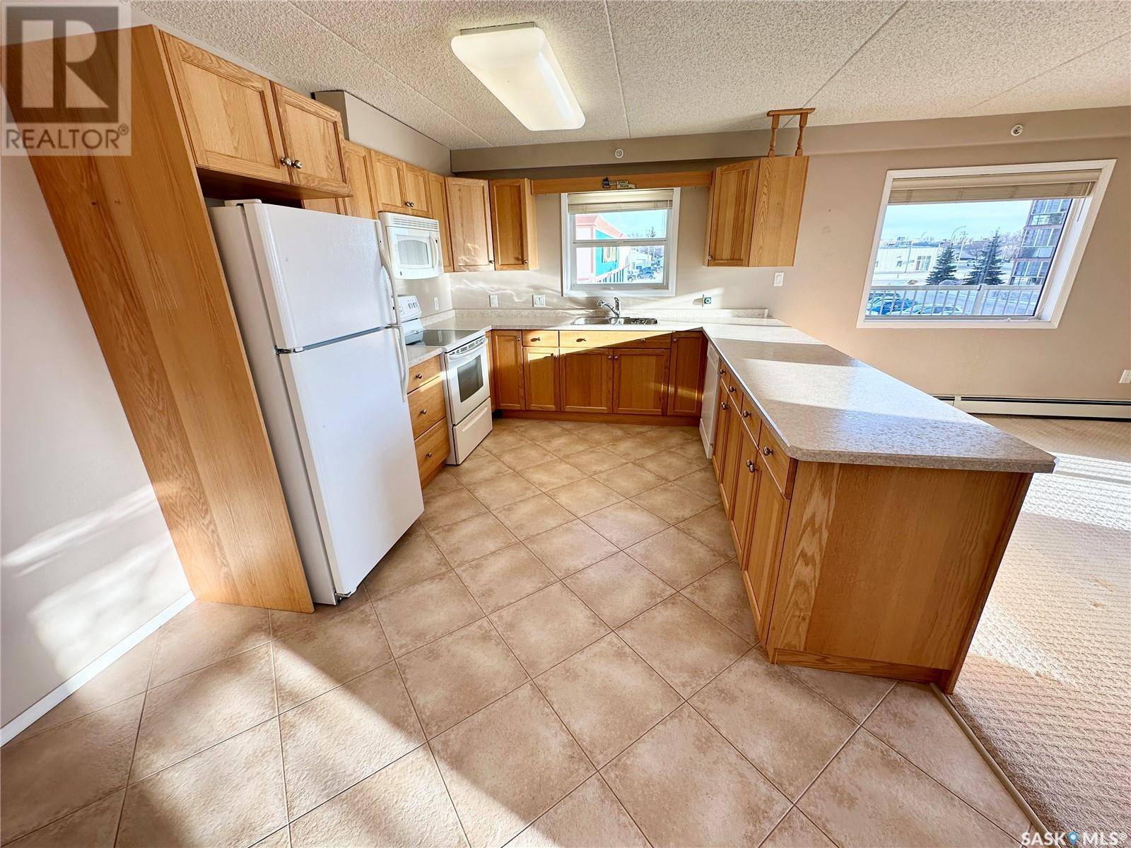 Weyburn, SK S4H0P1,204 122 Government ROAD NE