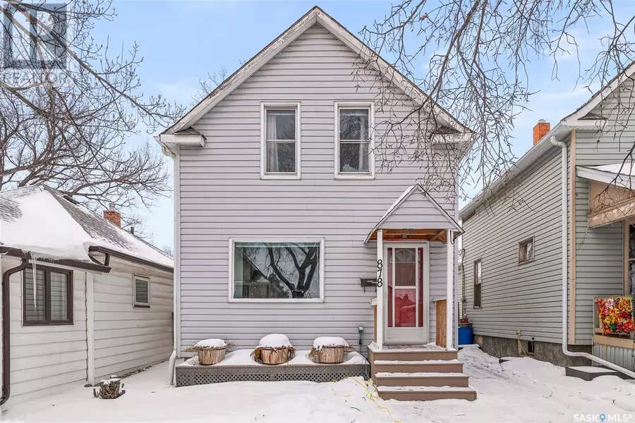 878 5th AVENUE NW, Moose Jaw, SK S6H3Y3