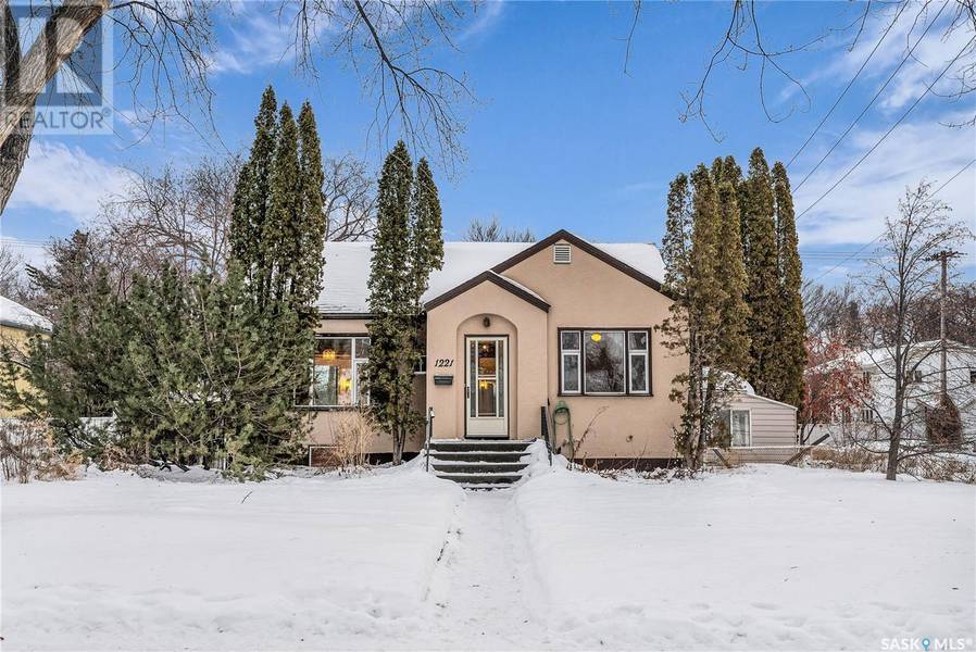 1221 Munroe AVENUE, Saskatoon, SK S7H2G3