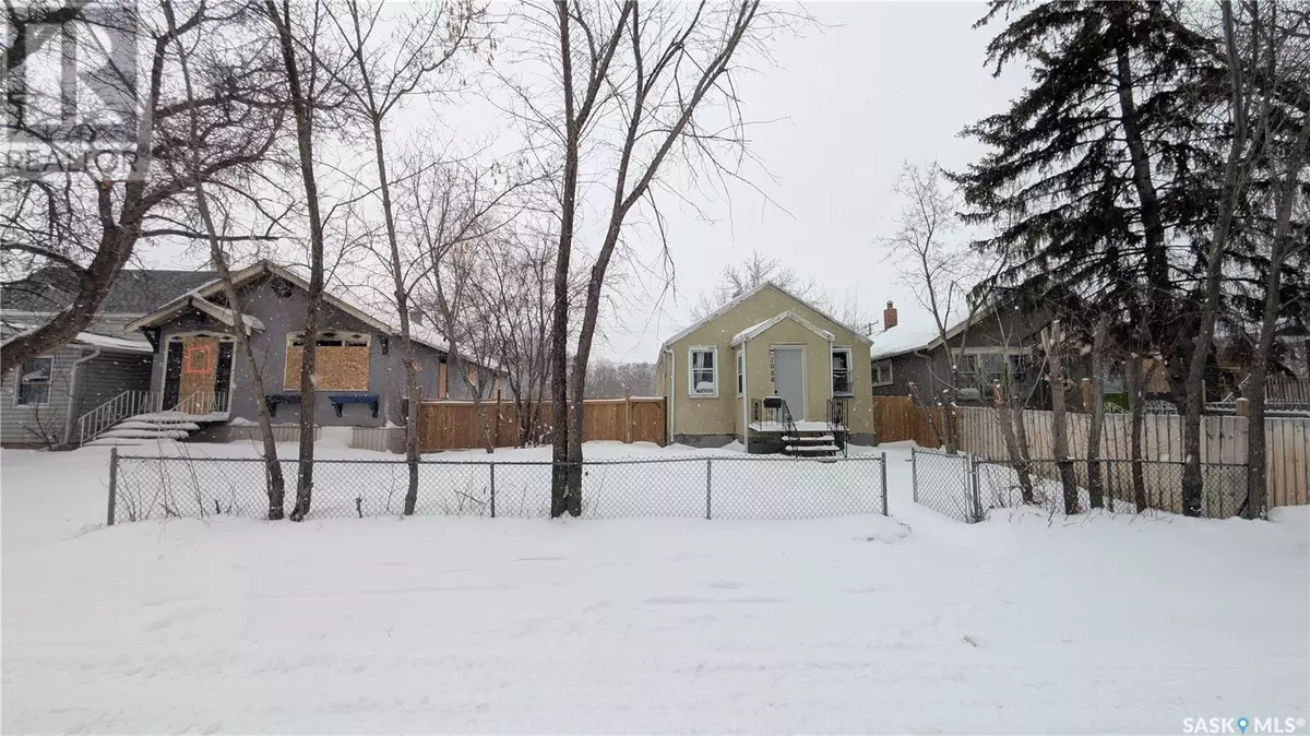 Regina, SK S4T2B6,1056 Rae STREET