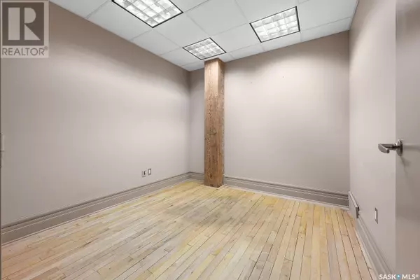 Regina, SK S4R1Y2,200M 1275 BROAD STREET