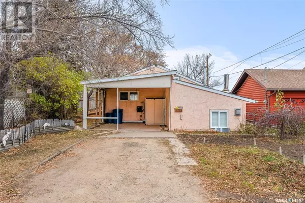 Moose Jaw, SK S6H4W4,203 1st AVENUE SE