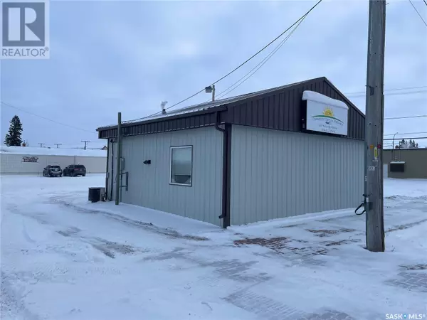 Nipawin, SK S0E1E0,200 Railway AVENUE E