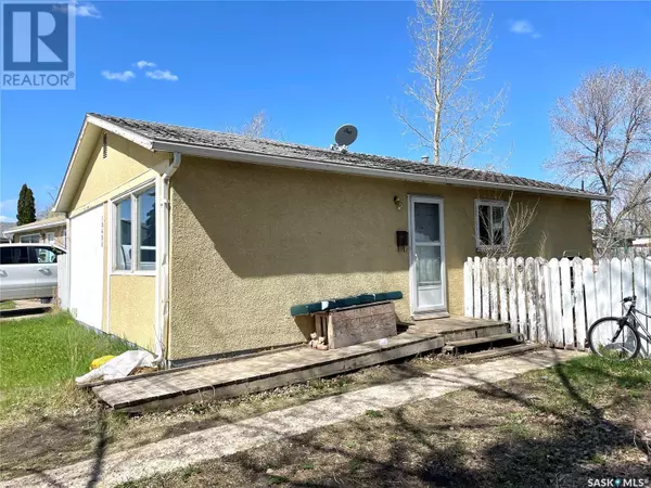 10408 Laurier CRESCENT, North Battleford, SK S9A3A8
