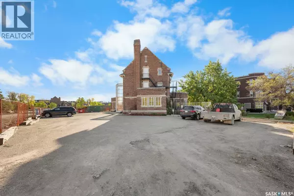 Regina, SK S4P0C7,2445 BROAD STREET
