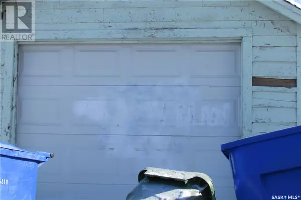 Regina, SK S4P1M4,1712 Toronto STREET