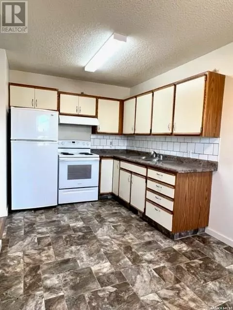Swift Current, SK S9H3E6,2 34 Central AVENUE S