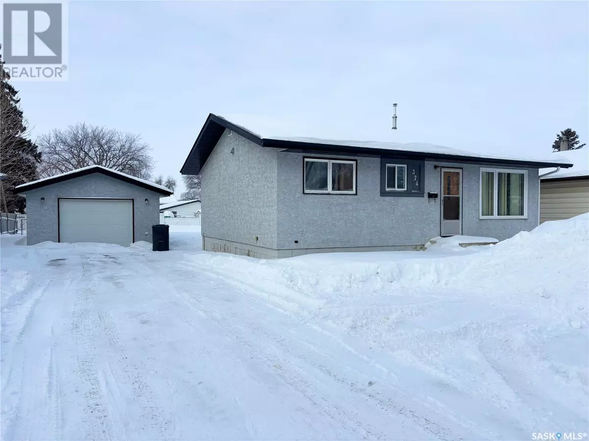 Yorkton, SK S3N1M4,374 Betts AVENUE