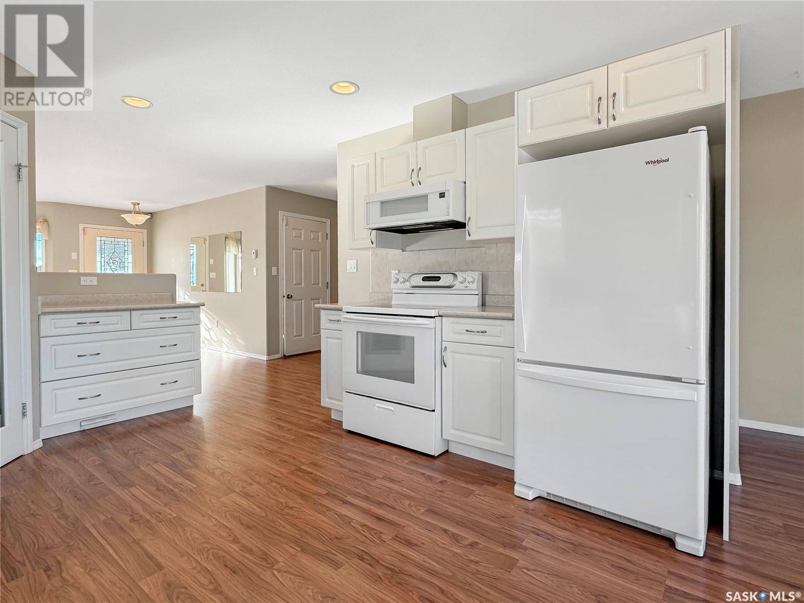 North Battleford, SK S9A0S6,10907A Amos DRIVE