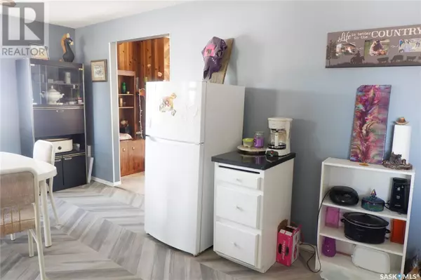 Assiniboia, SK S0H0B0,529 6th AVENUE E