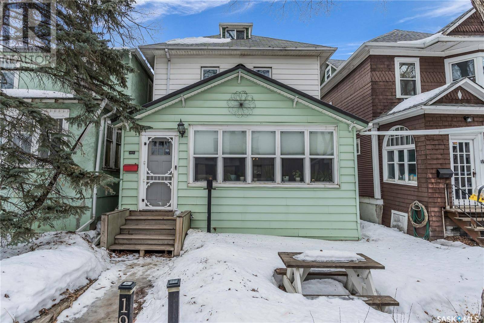 Regina, SK S4T2B4,1923 RAE STREET