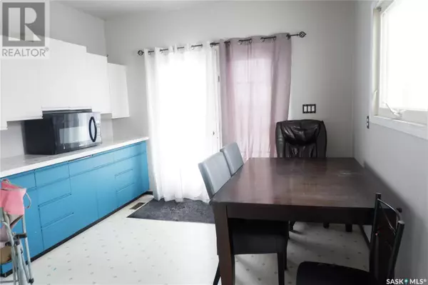 Assiniboia, SK S0H0B0,405 4th AVENUE E