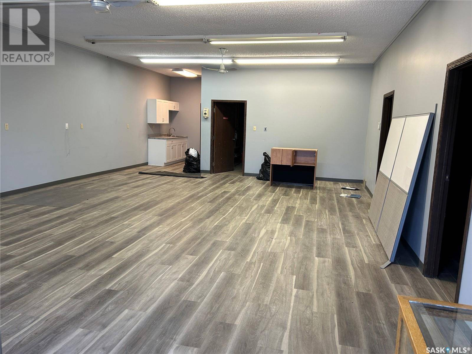 Prince Albert, SK S6V3V6,355 16th STREET W
