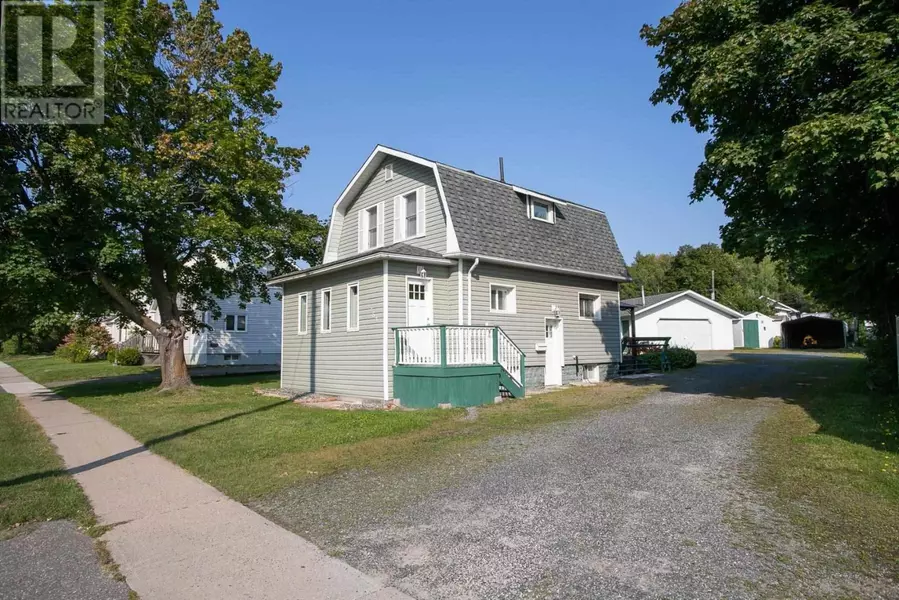 454 North ST, Sault Ste. Marie, ON P6B2B4