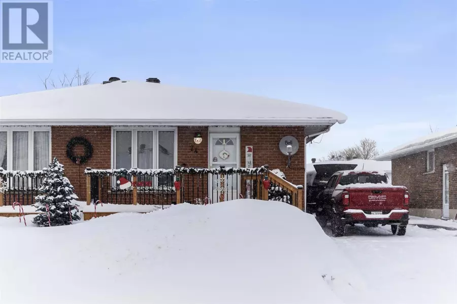 74 Pozzebon CRES, Sault Ste. Marie, ON P6C6A8