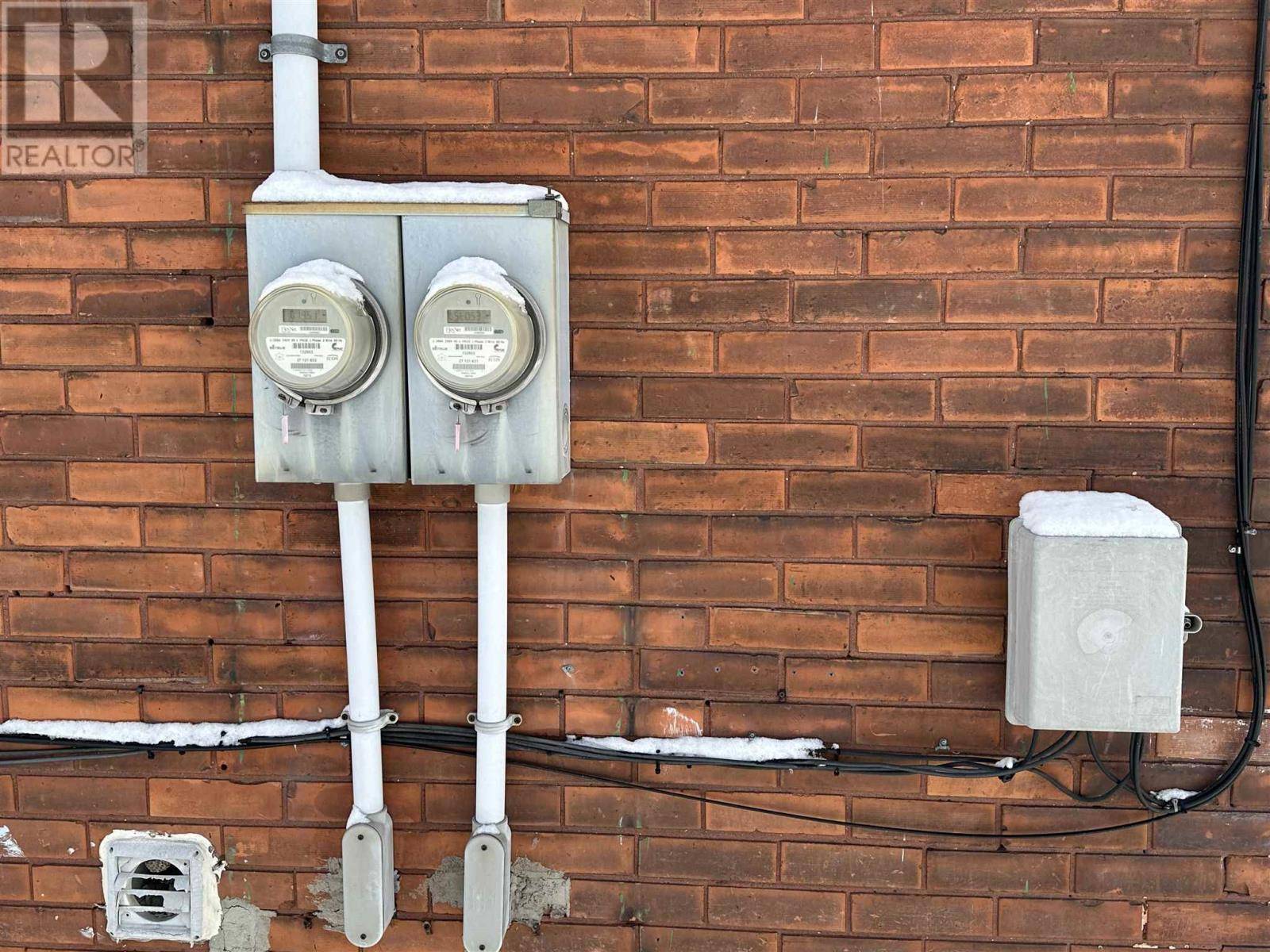 Sault Ste. Marie, ON P6A2V8,17 Abbott ST