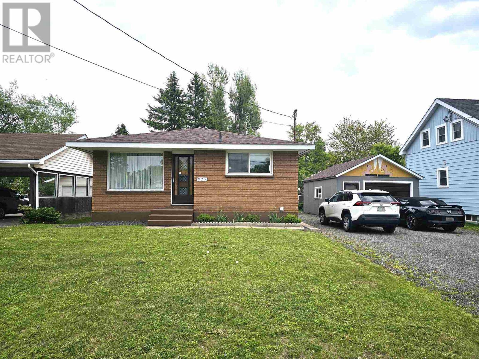 272 Laurier AVE, Sault Ste Marie, ON P6C5J2