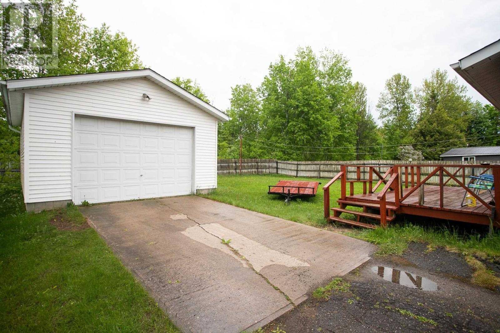 Sault Ste. Marie, ON P6C5K4,78 Arden ST