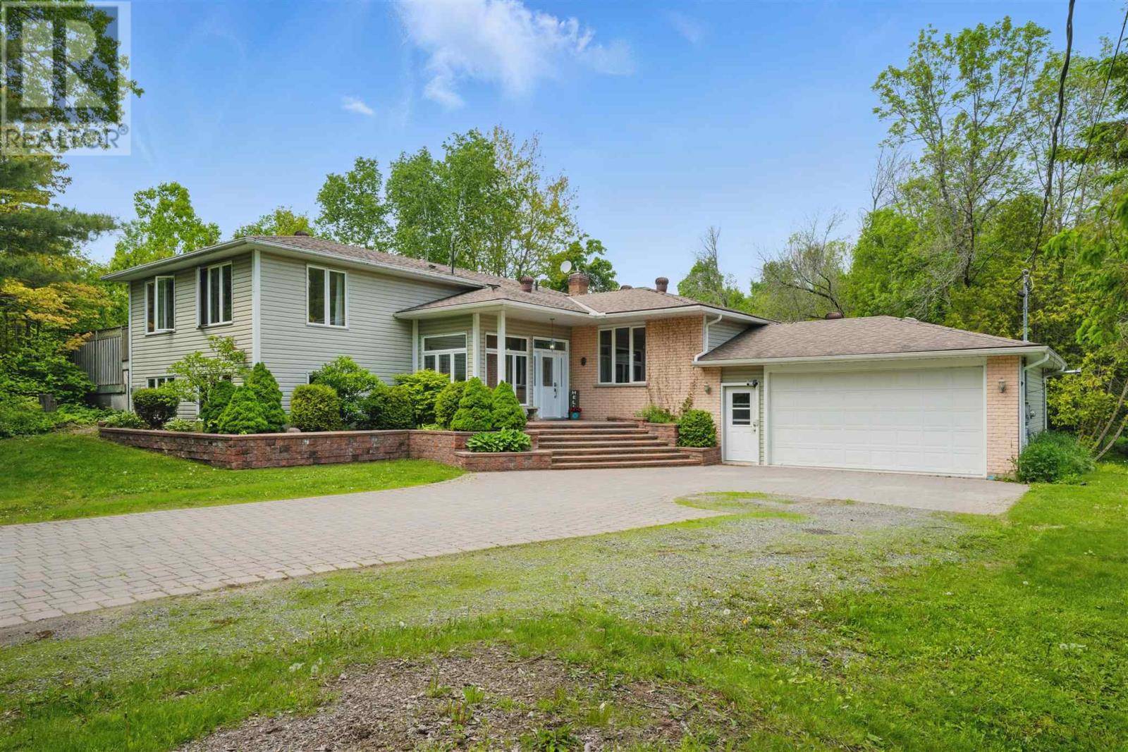 13 Marine DR, Blind River, ON P0R1B0