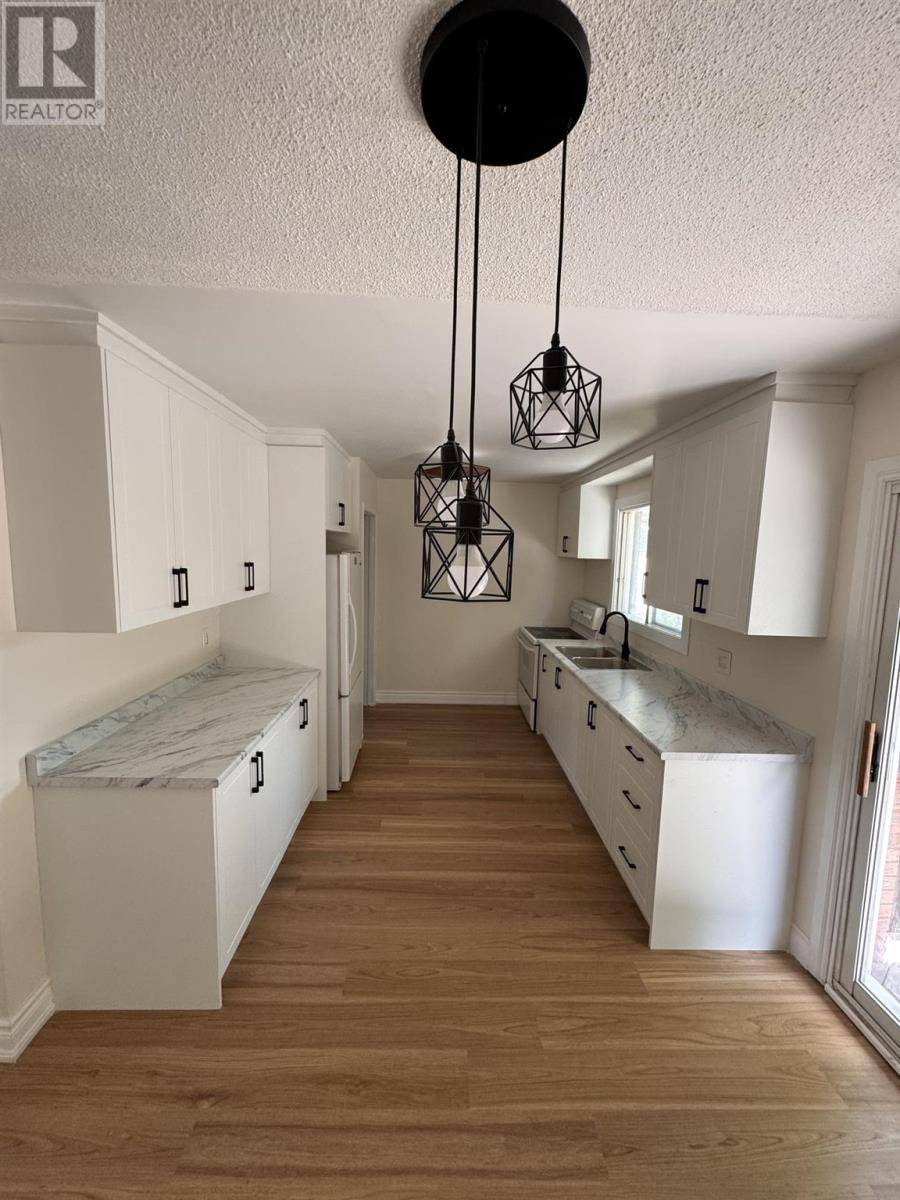 Sault Ste. Marie, ON P6C5K1,386 Borden AVE