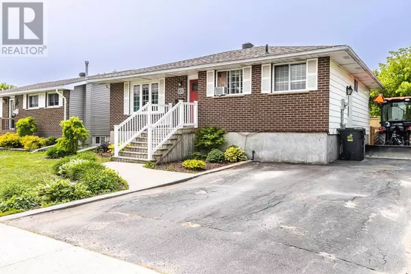 Sault Ste. Marie, ON P6A6A1,101 Chartwell DR