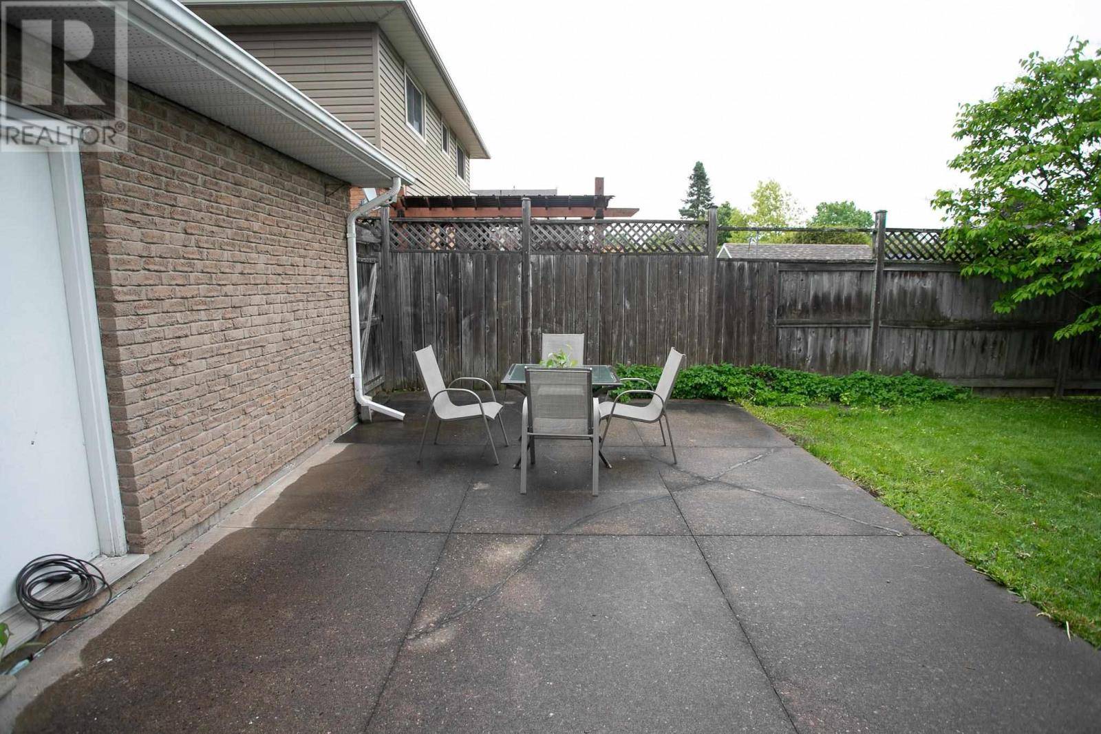 Sault Ste. Marie, ON P6A6C1,25 Healy ST