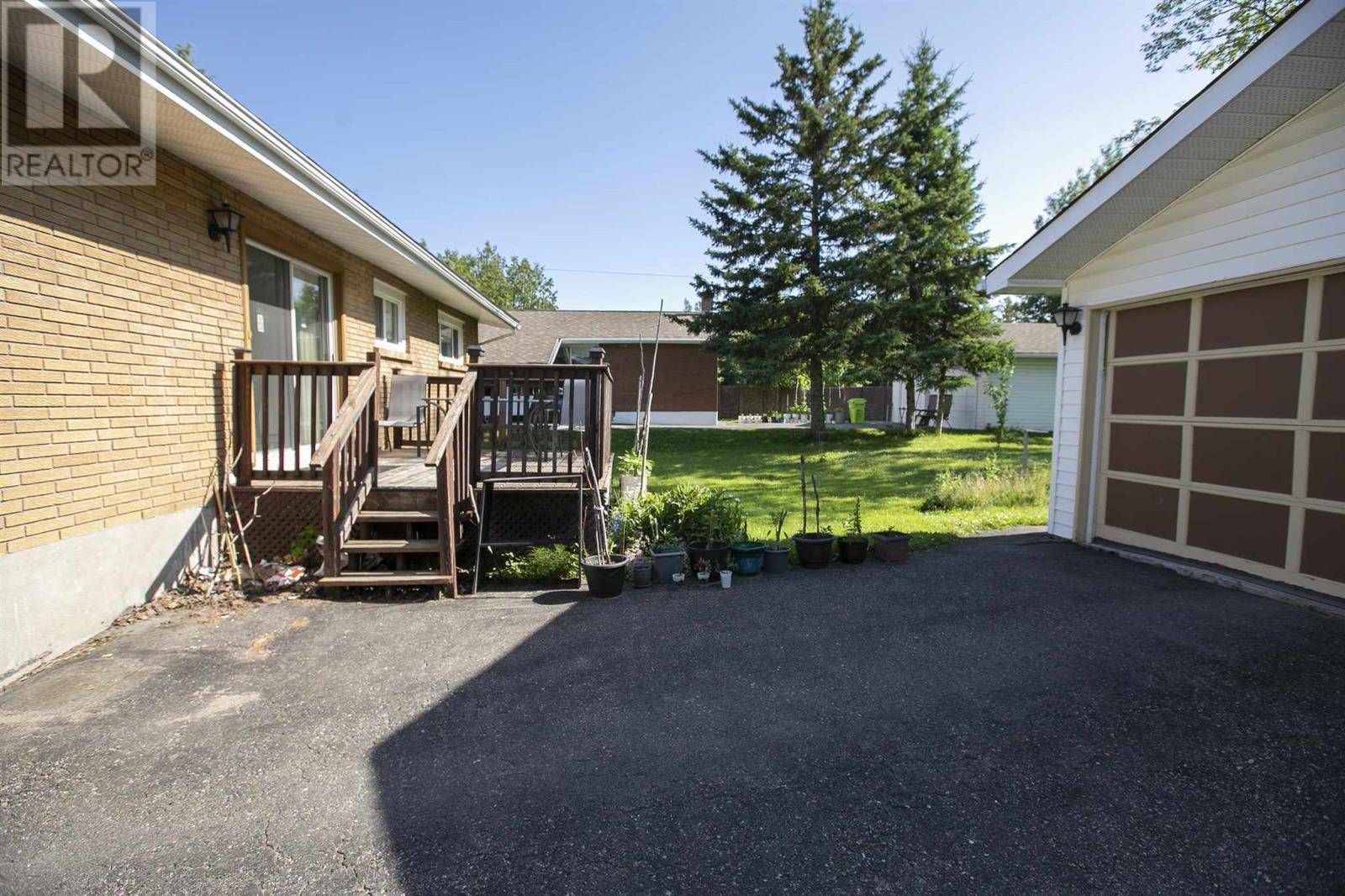Sault Ste. Marie, ON P6C3S9,318 St Patrick ST