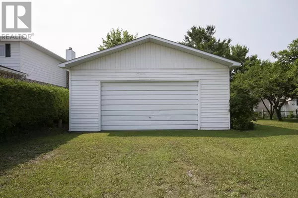 Sault Ste. Marie, ON P6B3W2,17 Wawanosh AVE