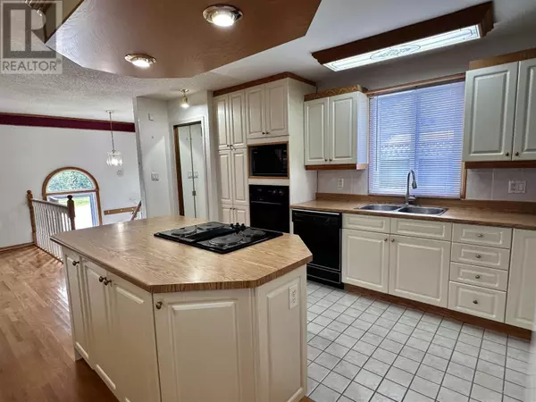 Elliot Lake, ON P5A3R1,71 Lawrence AVE
