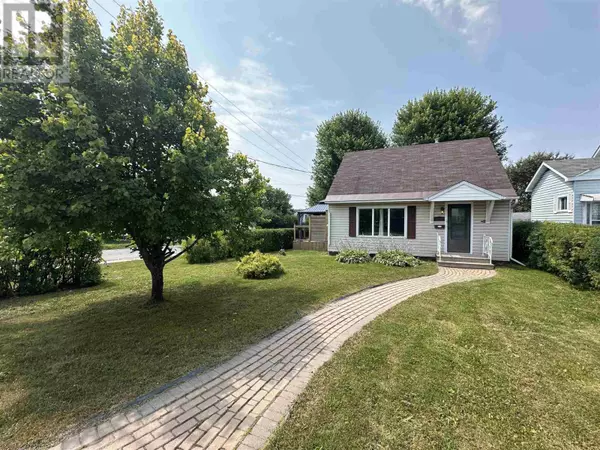 237 Spruce ST, Sault Ste. Marie, ON P6B2H2