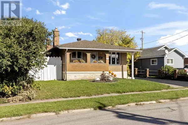 Sault Ste. Marie, ON P6C2C9,394 Connaught AVE