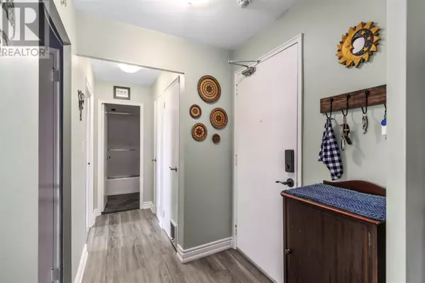 Sault Ste. Marie, ON P6A3Y3,99 Pine ST # 5