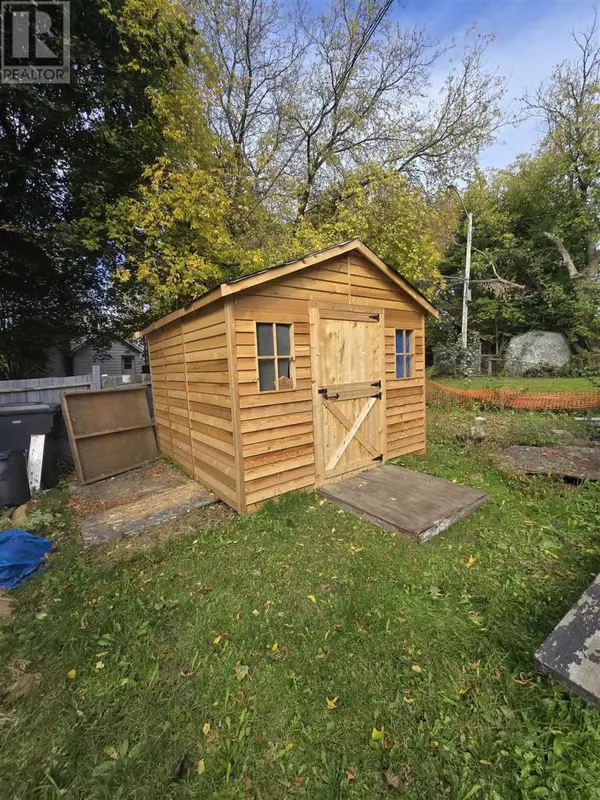 Sault Ste. Marie, ON P6A2W3,183 Tancred ST