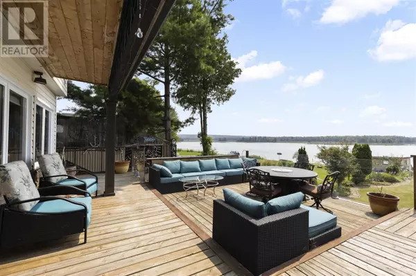 Sault Ste. Marie, ON P6A2G8,1777 Queen ST E