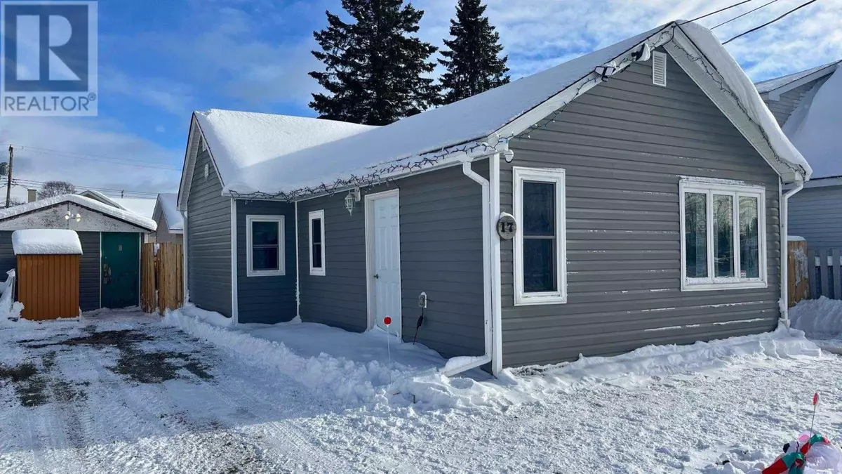 Wawa, ON P0S1K0,17 Third AVE