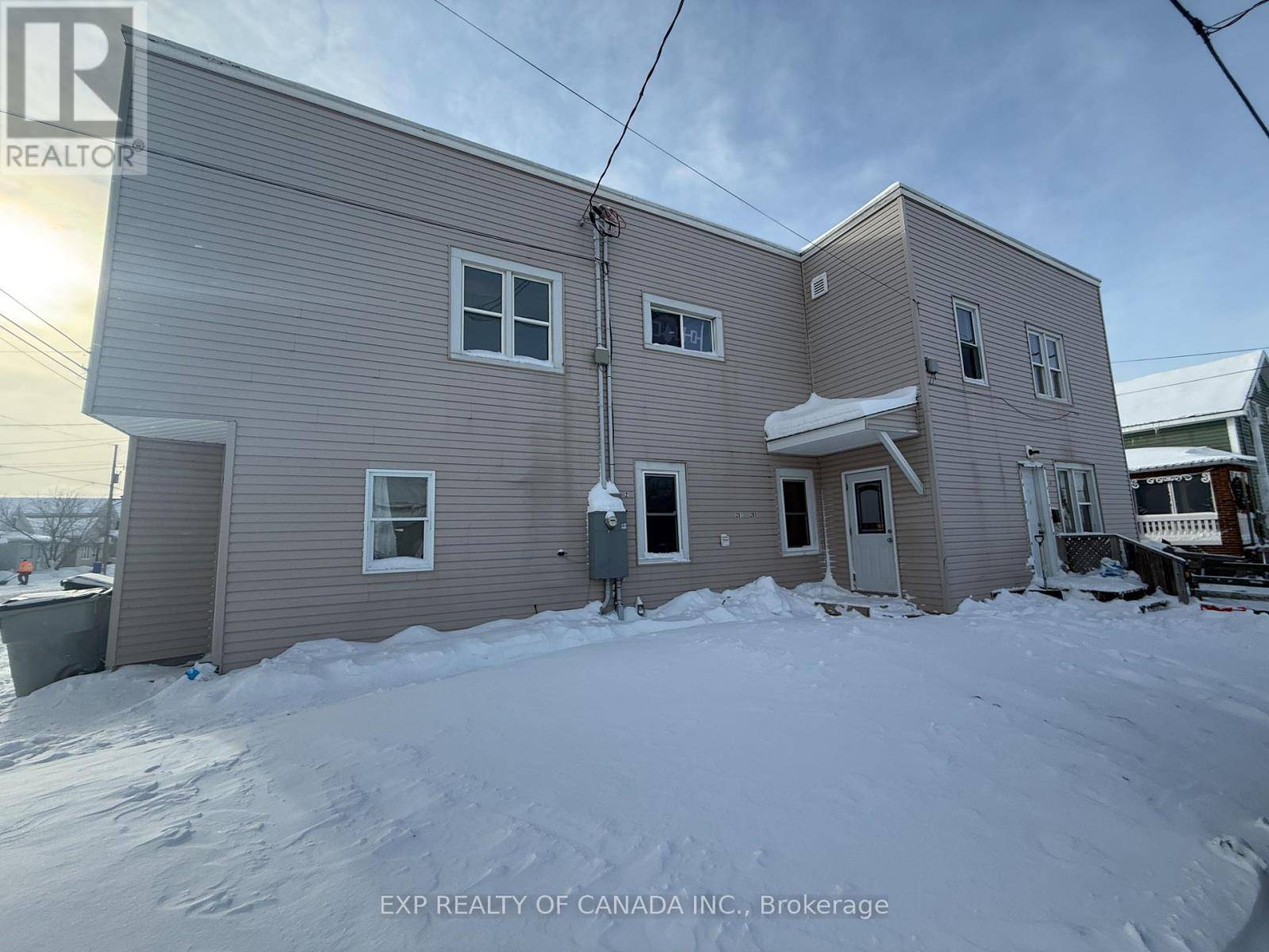 Timmins (ts - Se), ON P4N2E3,201-203 BALSAM STREET S