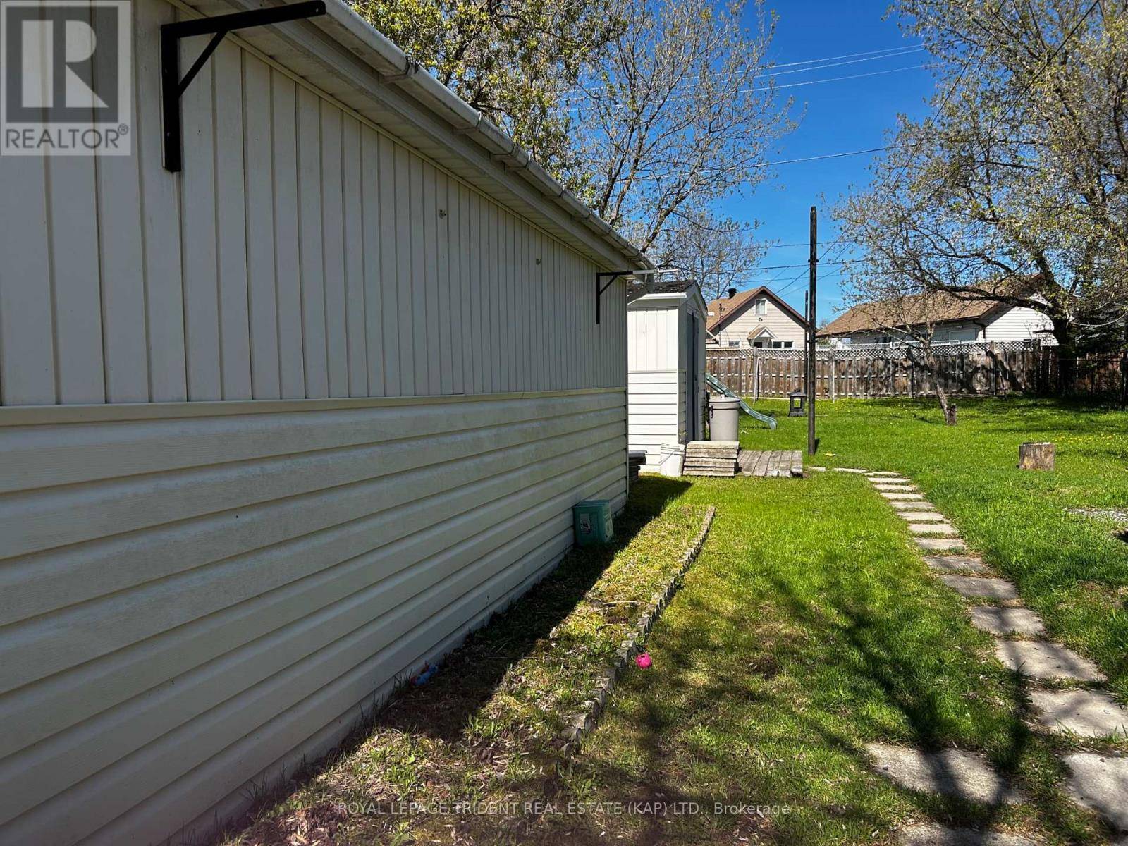 Kapuskasing, ON P5N1R1,37 MUNDY AVENUE